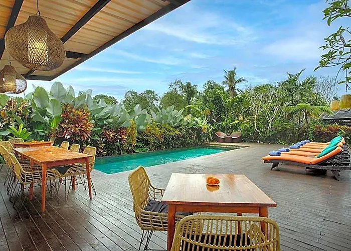 假日公园 Tegal Tis Ubud 3*