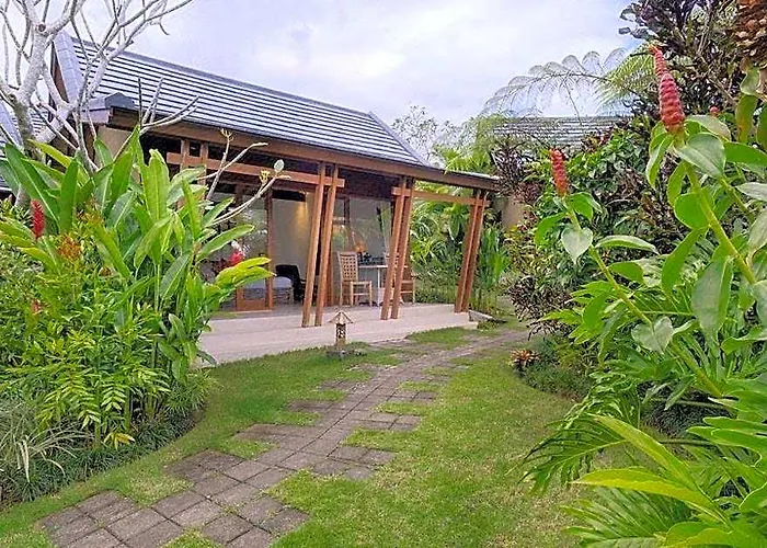 假日公园 Tegal Tis Ubud 3*